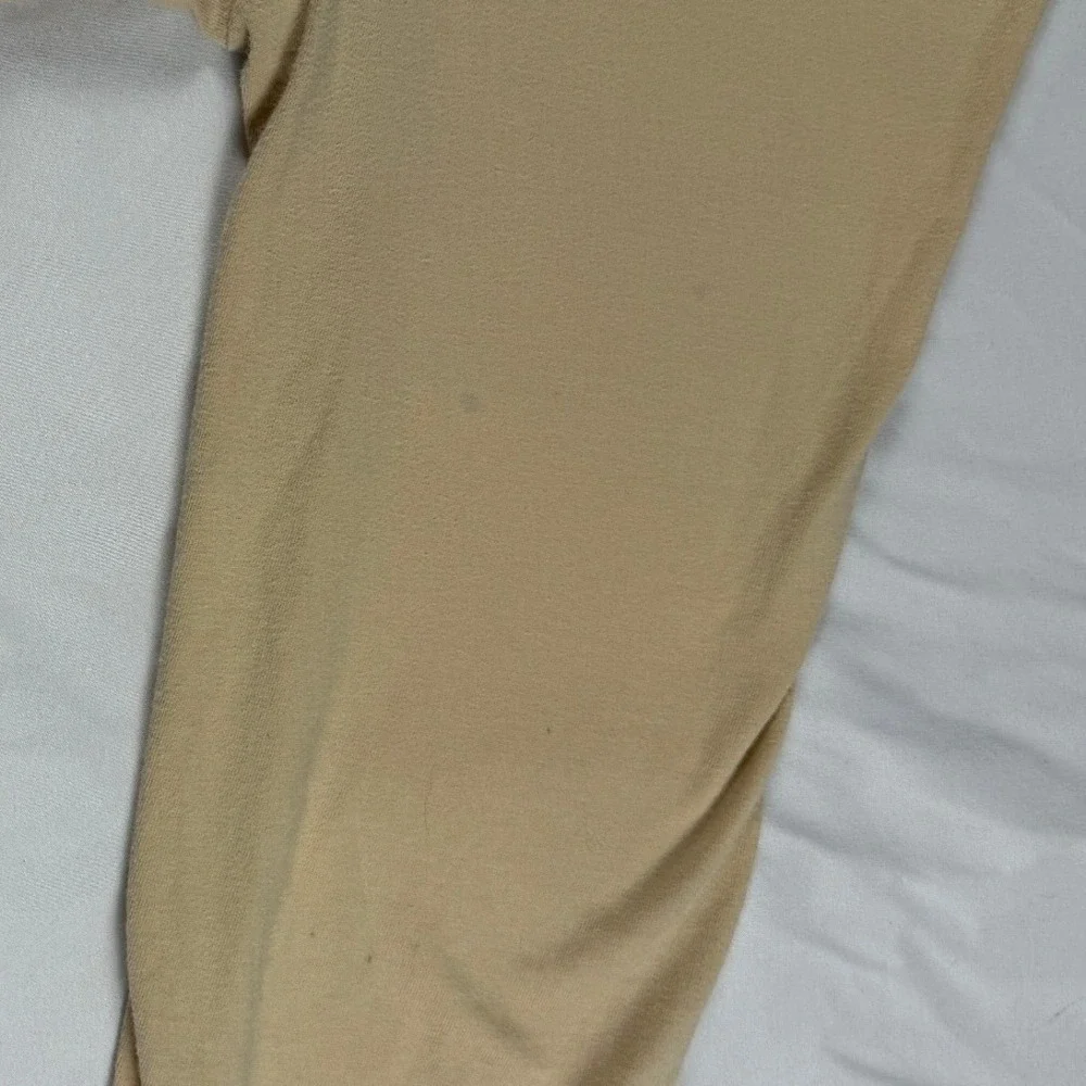 Hollister L Tan Long Sleeve Graphic Tee | Retro Spiral Logo Curved Hem Skater - Picture 9 of 9